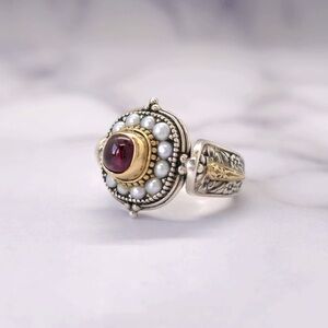 GEROCHRISTO Pearl Fountain Soft Square Ring